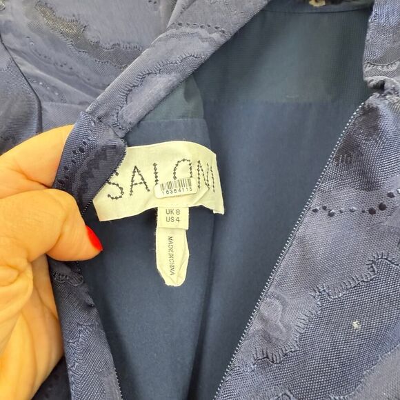 SALONI
Rina-B Dress 💖 - Picture 9 of 10